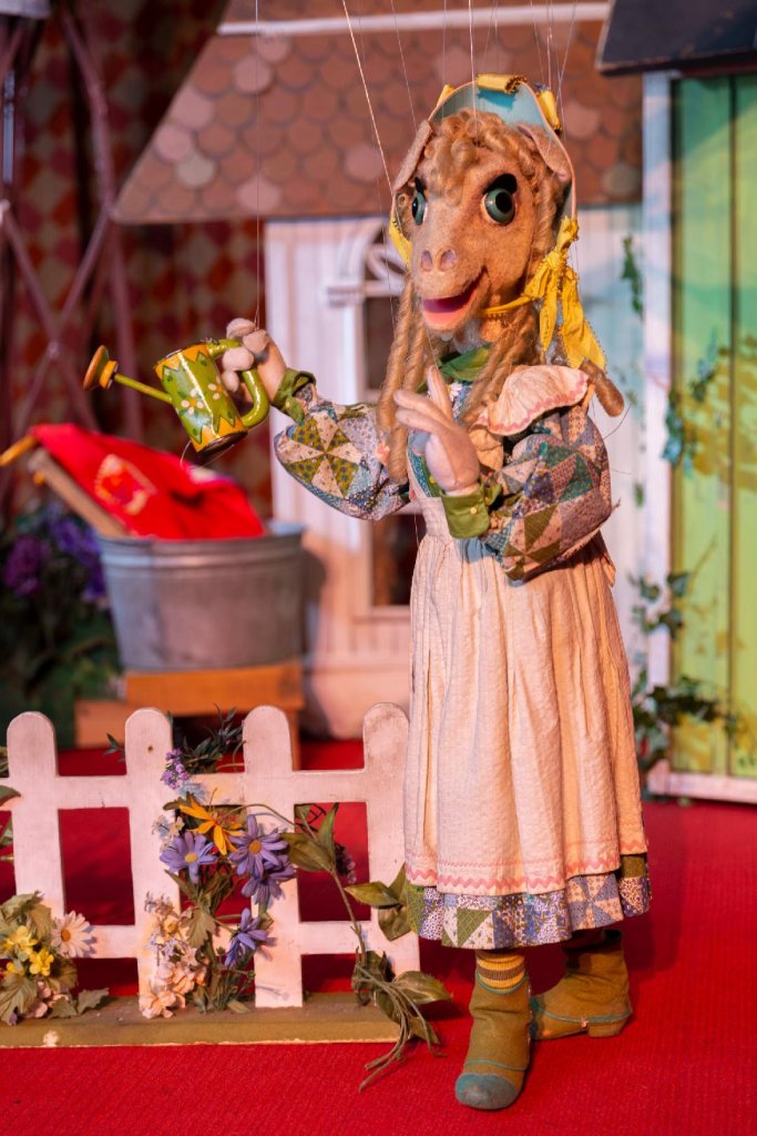 Bob Baker Marionette Theater: 60 Years of Joy & Wonder - Forest Lawn